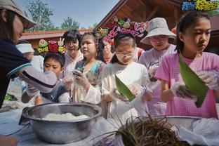 带不动？泰山球门三度失守，丢球后的王大雷无奈瘫坐在地上